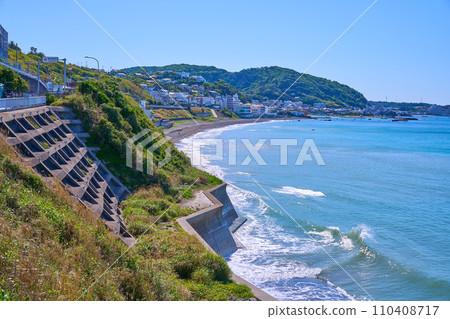 從神奈川縣三浦郡葉山町長者崎停車場附近眺望東南海岸（關根海岸等） 110408717