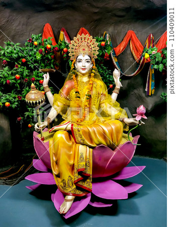 siddhidatri mata day 9 navratri indian goddess durga mata avatar different forms of navratri goddess 110409011