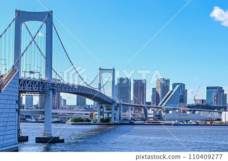 【東京】彩虹橋上看到的風景也很美。 【東京】彩虹橋上看到的風景也很美。 110409277