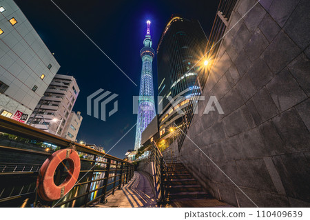 "Tokyo" Night view of the illuminated Tokyo Skytree from the Oshinari Park pier 110409639
