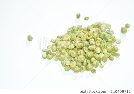baked crispy salty garden pea arranging on white background baked crispy salty garden pea arranging on white background 110409711