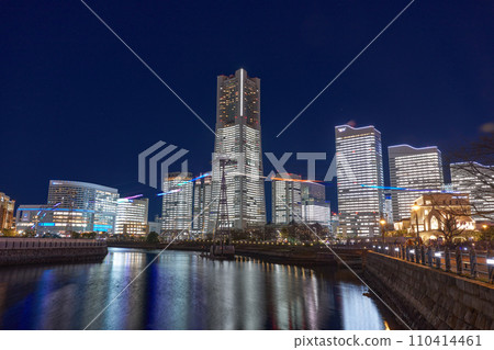 Night view of Yokohama Minatomirai in Christmas season 110414461