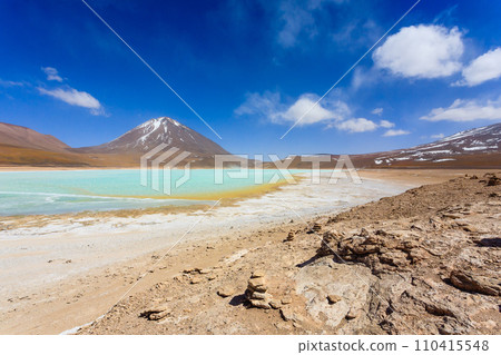 The green Laguna Verde,Bolivia 110415548