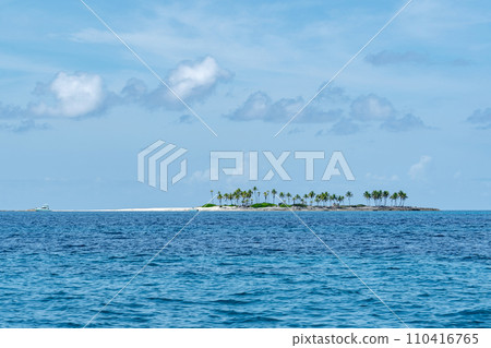 Cay Island in the Bahamas 110416765