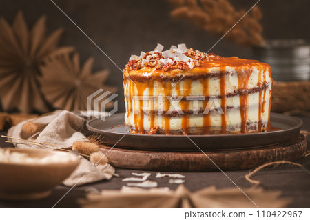 Delicious caramel cake Delicious caramel cake 110422967
