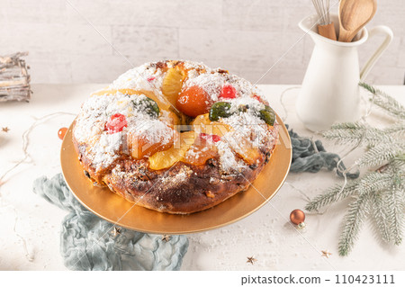 Bolo do Rei or King's Cake 110423111