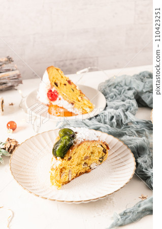 Bolo do Rei or King's Cake Bolo do Rei or King's Cake 110423251