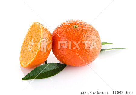 Ripe tangerines or mandarin Ripe tangerines or mandarin 110423656