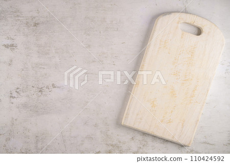 White painted pine wood cutting board White painted pine wood cutting board 110424592