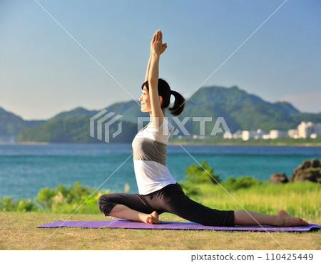 yoga yoga 110425449