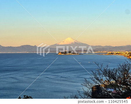 Mt. Fuji and Enoshima in the early morning 110425545