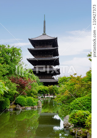 Tower of Toji Temple 110427373