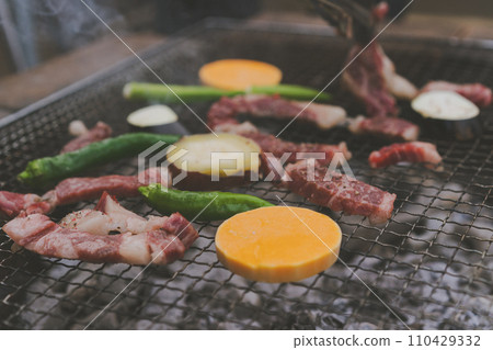 barbecue, barbecued, barbeque 110429332