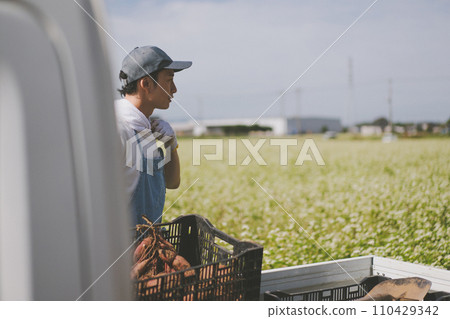 農業 農家 農民 110429342