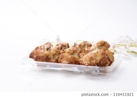 Garlic chicken wings Garlic chicken wings 110431921