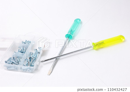 tool diy do-it-yourself carpenter work screwdriver instrument screw work repair screwdriver 110432427