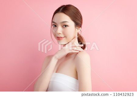 Beautiful young asian woman with clean fresh skin on pink background, Face care, Facial treatment, Cosmetology, beauty and spa, Asian women portrait. 110432923