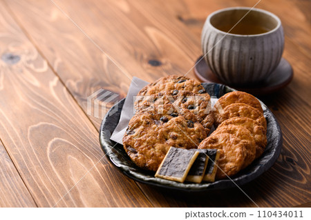 米果和茶(日本茶) 米果和茶(日本茶) 110434011