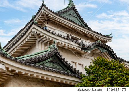 The castle tower of Wakayama Castle in Wakayama City, Wakayama Prefecture The castle tower of Wakayama Castle in Wakayama City, Wakayama Prefecture 110435475
