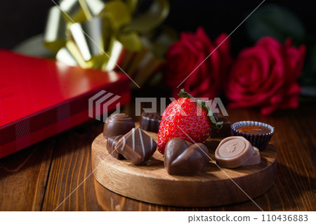 Valentine's Day Chocolate Valentine's Day Valentine's Day Chocolate Valentine's Day 110436883