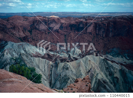 Natural landscape of limestone and sandstone rock formations inside a national parks in utah and arizona in north america in summer Natural landscape of limestone and sandstone rock formations inside a national parks in utah and arizona in north america in summer 110440015