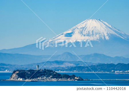 從逗子出發的富士山和江之島 從逗子出發的富士山和江之島 110442016