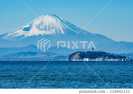 Mt. Fuji and Enoshima Island from the Zushi Coast Mt. Fuji and Enoshima Island from the Zushi Coast 110442131