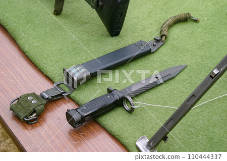 展出的陸上自衛隊89式刺刀 110444337