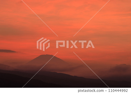 Scenery of red sunset and Mt. Fuji Scenery of red sunset and Mt. Fuji 110444992