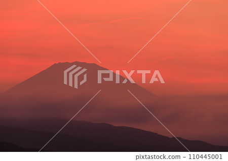 Scenery of red sunset and Mt. Fuji Scenery of red sunset and Mt. Fuji 110445001
