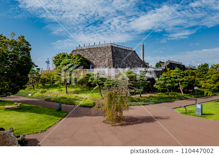 山梨甲府城 從稻荷克魯瓦看天守閣 山梨甲府城 從稻荷克魯瓦看天守閣 110447002