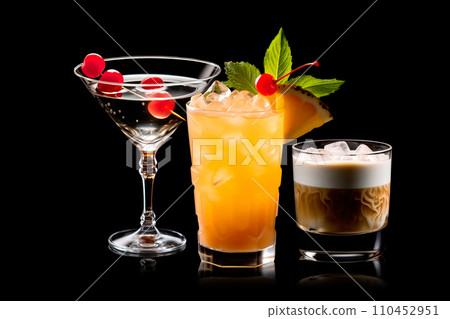 Set and collection of classic alcohol cocktails or mocktail isolated on white background with fresh summer fruits Set and collection of classic alcohol cocktails or mocktail isolated on white background with fresh summer fruits 110452951