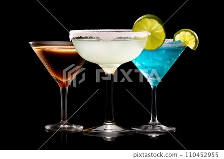 Set and collection of classic alcohol cocktails or mocktail isolated on white background with fresh summer fruits Set and collection of classic alcohol cocktails or mocktail isolated on white background with fresh summer fruits 110452955