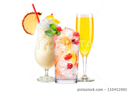 Set and collection of classic alcohol cocktails or mocktail isolated on white background with fresh summer fruits Set and collection of classic alcohol cocktails or mocktail isolated on white background with fresh summer fruits 110452993