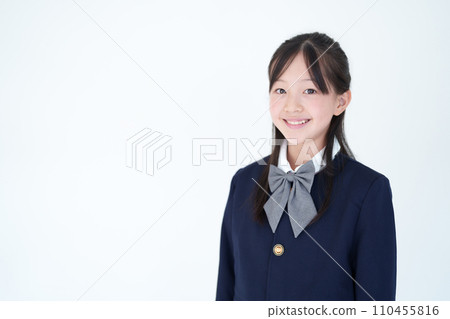 Elementary school girl portrait 110455816