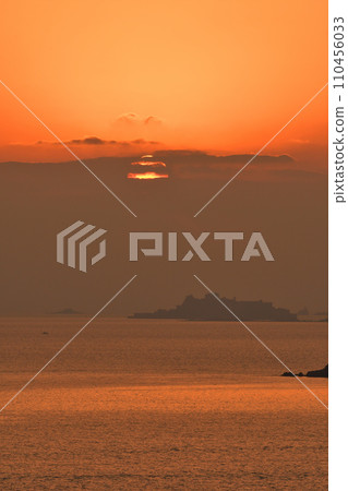 軍艦海島晚上視圖 110456033