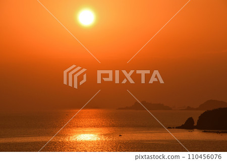 Evening view of warship island 110456076