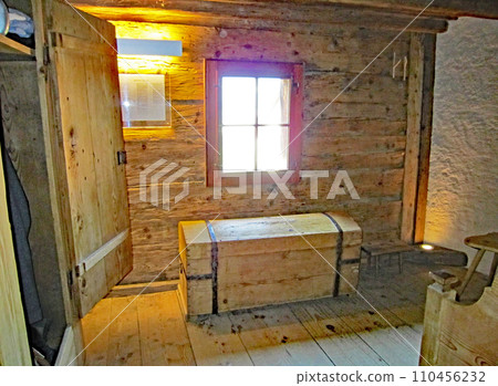 Heidi's House Heidi's House 110456232