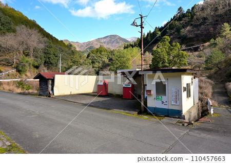 Akenobe Mine Ruins Hokusei Gas Station Ruins (Yabu City, Hyogo Prefecture) 110457663