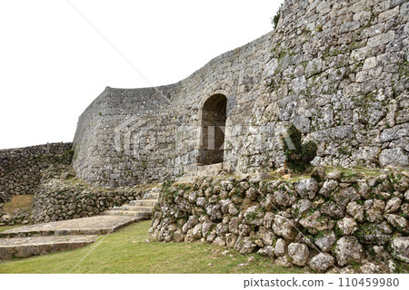 Nakagusuku Castle Ruins is a world heritage site that has survived the war and is the most intact castle in Okinawa Prefecture. Nakagusuku Castle Ruins is a world heritage site that has survived the war and is the most intact castle in Okinawa Prefecture. 110459980