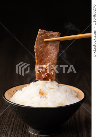 用米飯吃烤肉 110460270