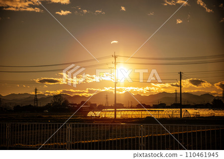 暮色 黃昏 天空 110461945