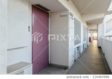 Corridor of apartment 110463996