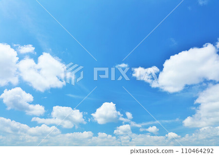 夏天藍天和雲彩 110464292