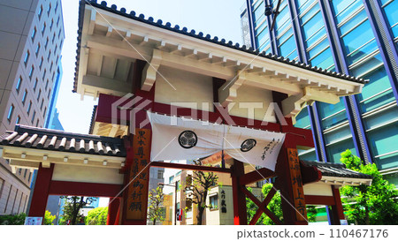 Scenery of the main gate of Zojoji Temple in Shiba Park, Minato-ku, Tokyo Scenery of the main gate of Zojoji Temple in Shiba Park, Minato-ku, Tokyo 110467176