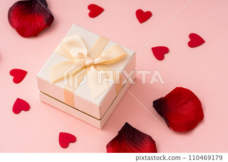 禮物和心的形象 110469179