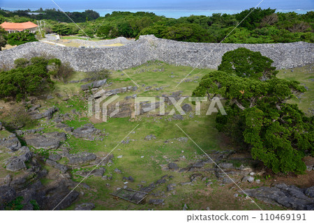 沖繩世界遺產今歸仁城遺址風景 沖繩世界遺產今歸仁城遺址風景 110469191
