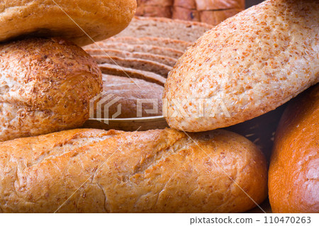 Composition with bread 110470263