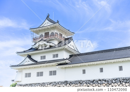 Toyama Prefecture, Toyama Castle shining against the blue sky (Toyama City Folk Museum) 110472098