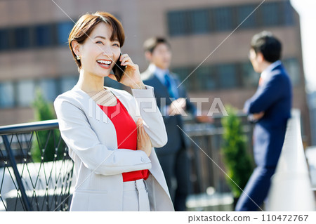 Business person standing on the rooftop Photography cooperation: WEEK Shiba Daimon (Sun Frontier Real Estate) Business person standing on the rooftop Photography cooperation: WEEK Shiba Daimon (Sun Frontier Real Estate) 110472767